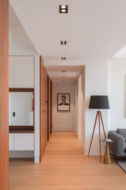 2113_blackLAB-feature